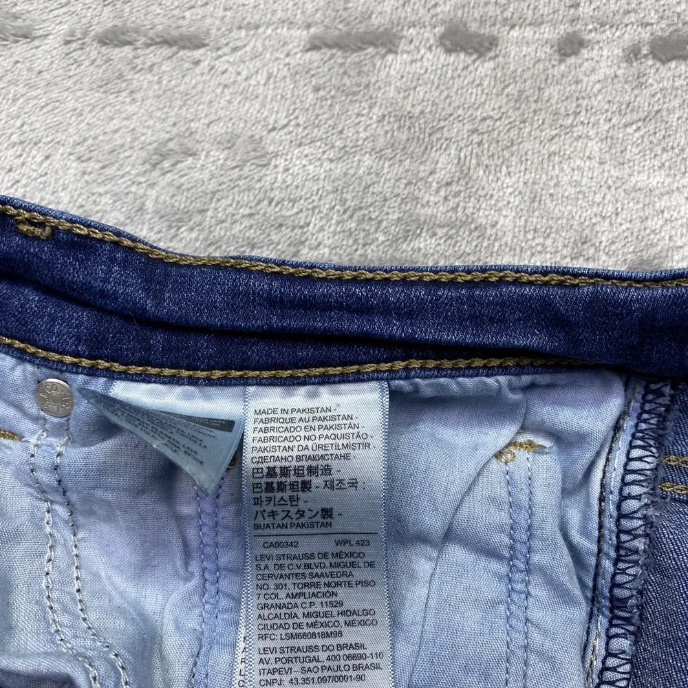 Levi's Women's Classic Straight Leg Jeans Dark Wash Blue Size 14 Fits 33" Grunge - Picture 9 of 11